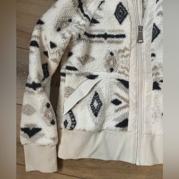 The North Face women’s fleece zip up - Picture 4 of 7